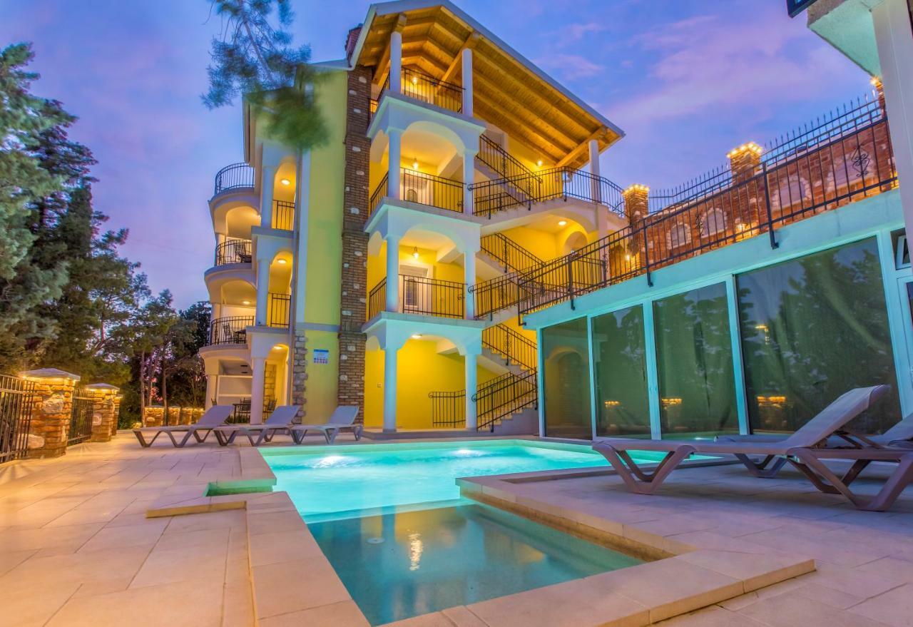 Palace Paulina Luxury Residence Novi Vinodolski Eksteriør bilde